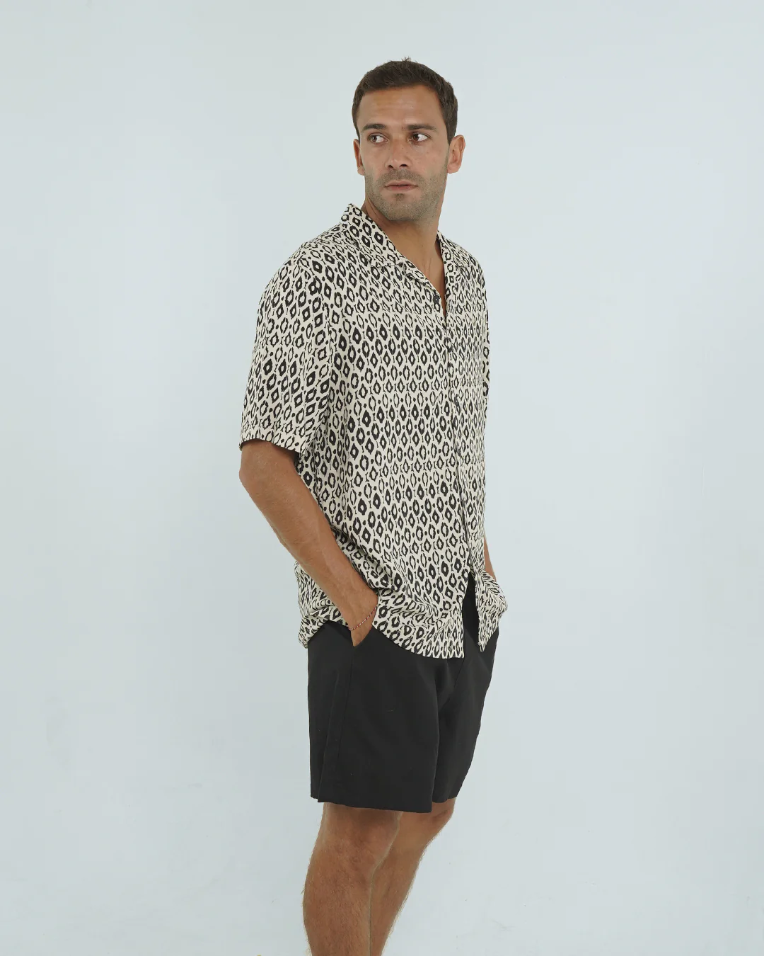 Oliver Short - Fashion Us