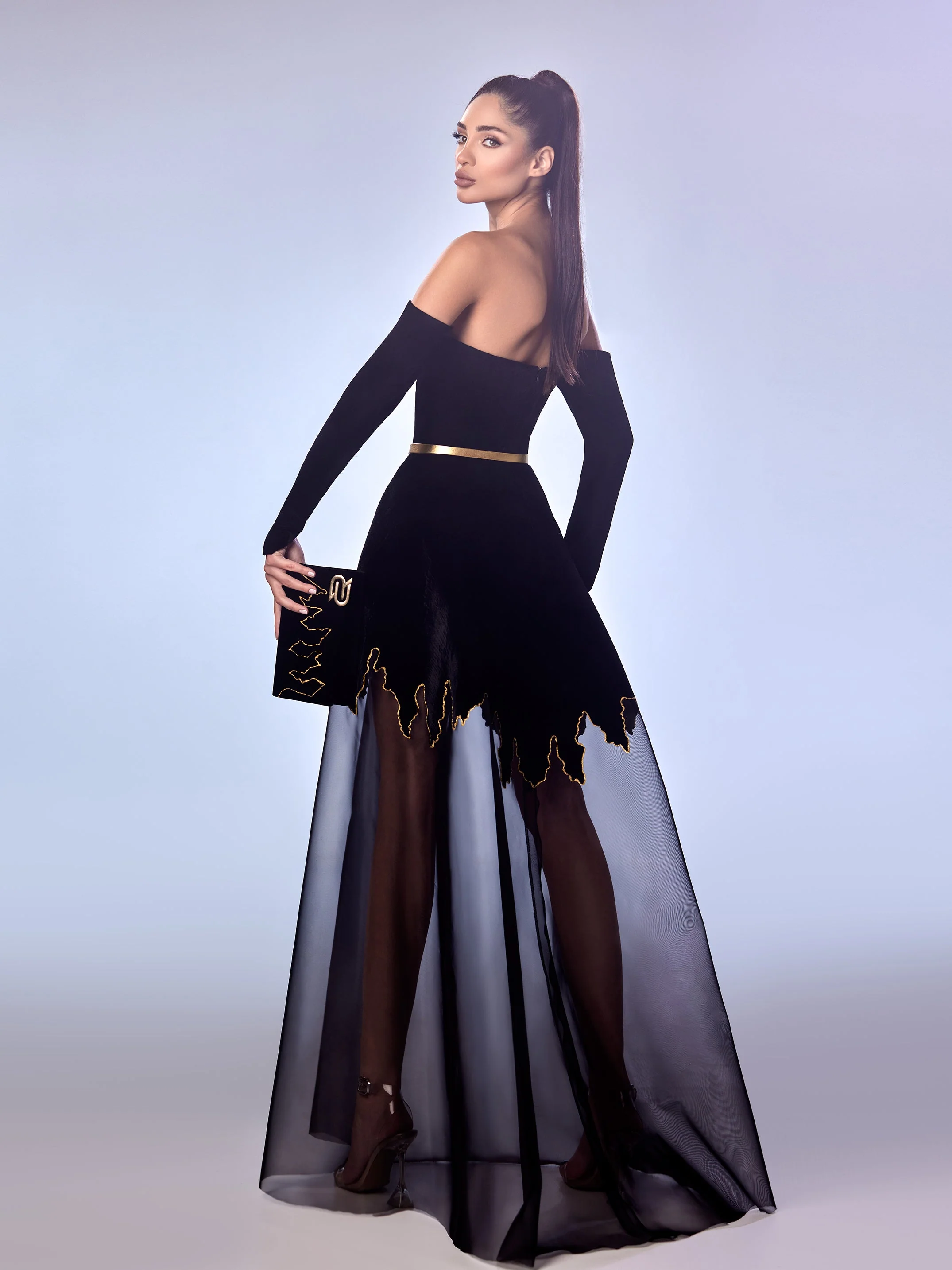 Reverie Couture FW62 - Fashion Us