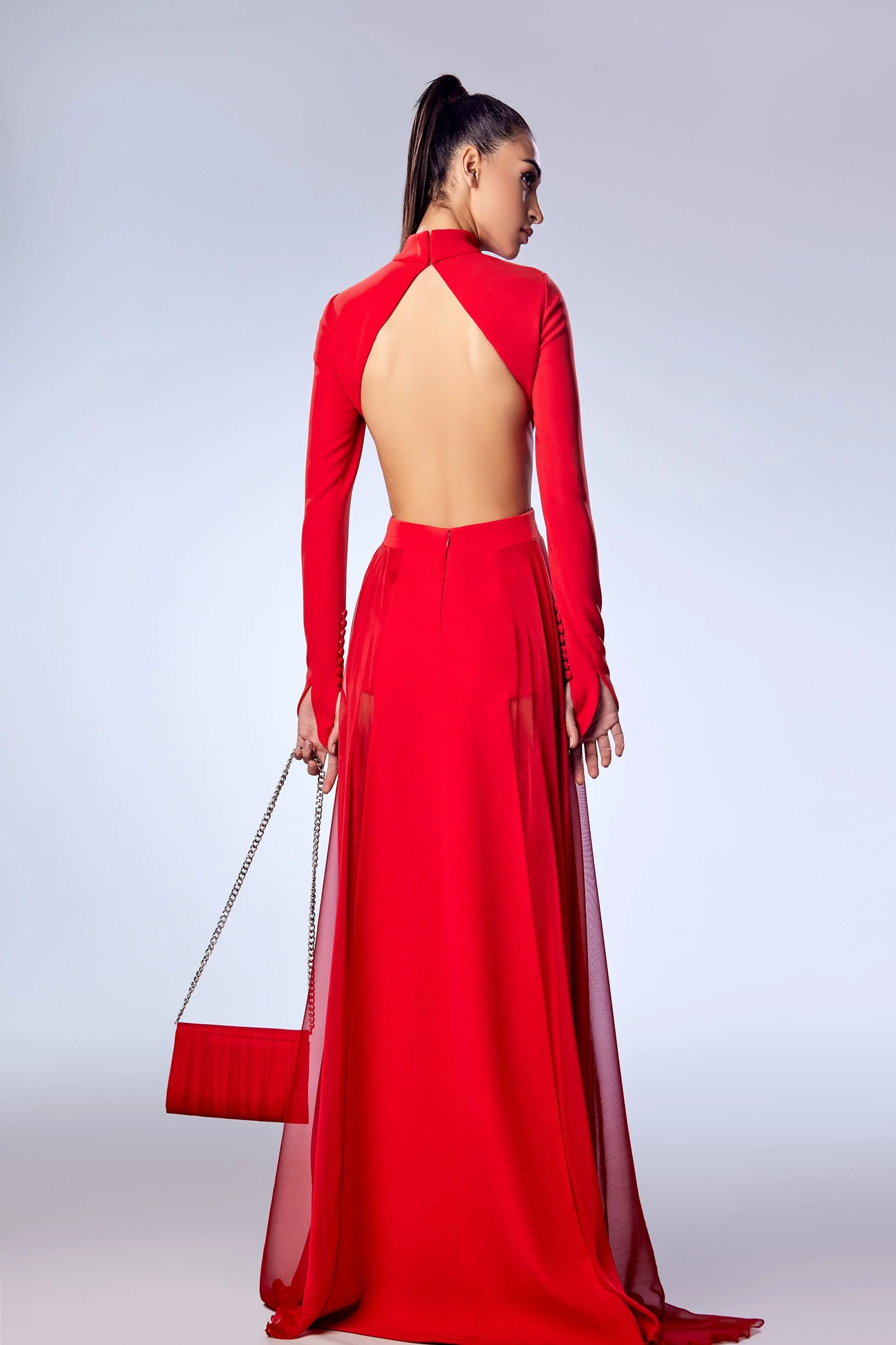 Reverie Couture FW70 - Fashion Us
