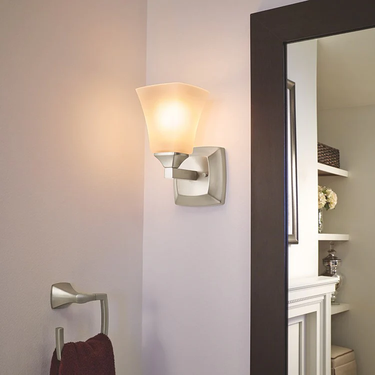 Voss Single-Light Wall Sconce - Fashion Us